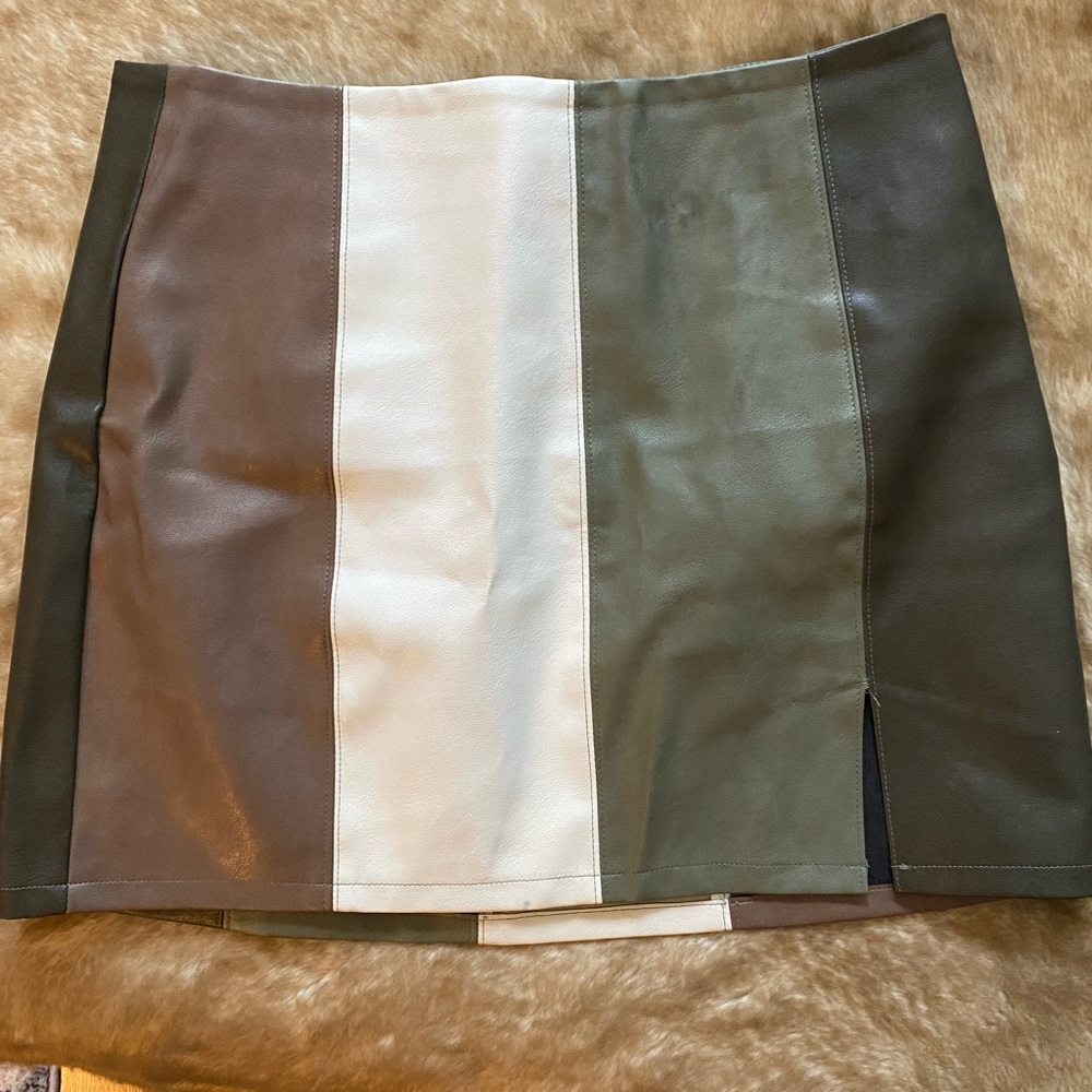 Color block leather skirt